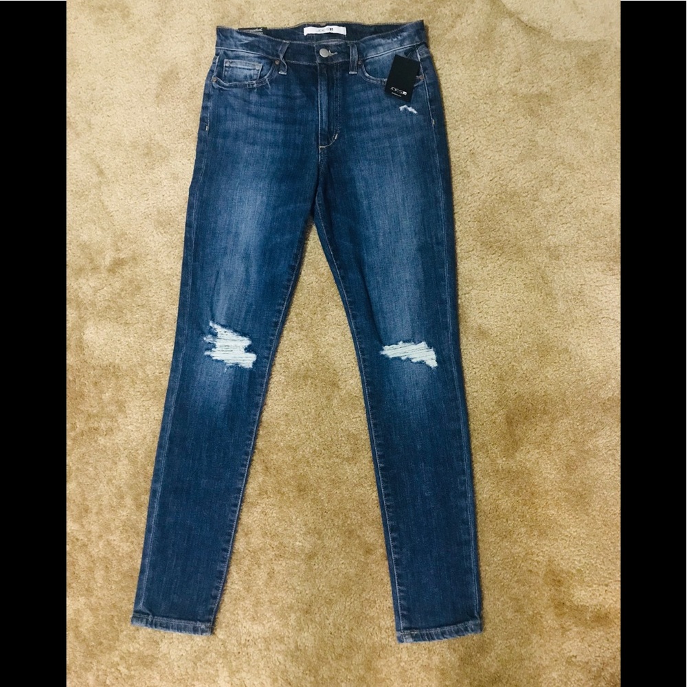 NWT Joe’s High Rise ripped jeans